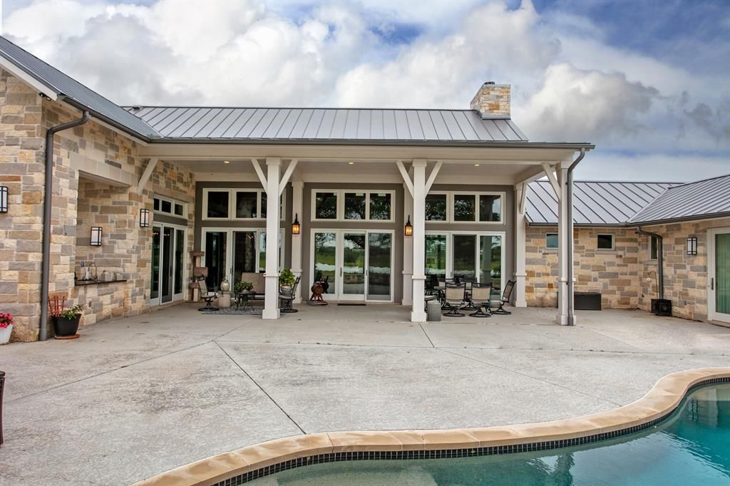 Gorgeous custom home with 175 acres and pond in smithville for 6. 4 million 36