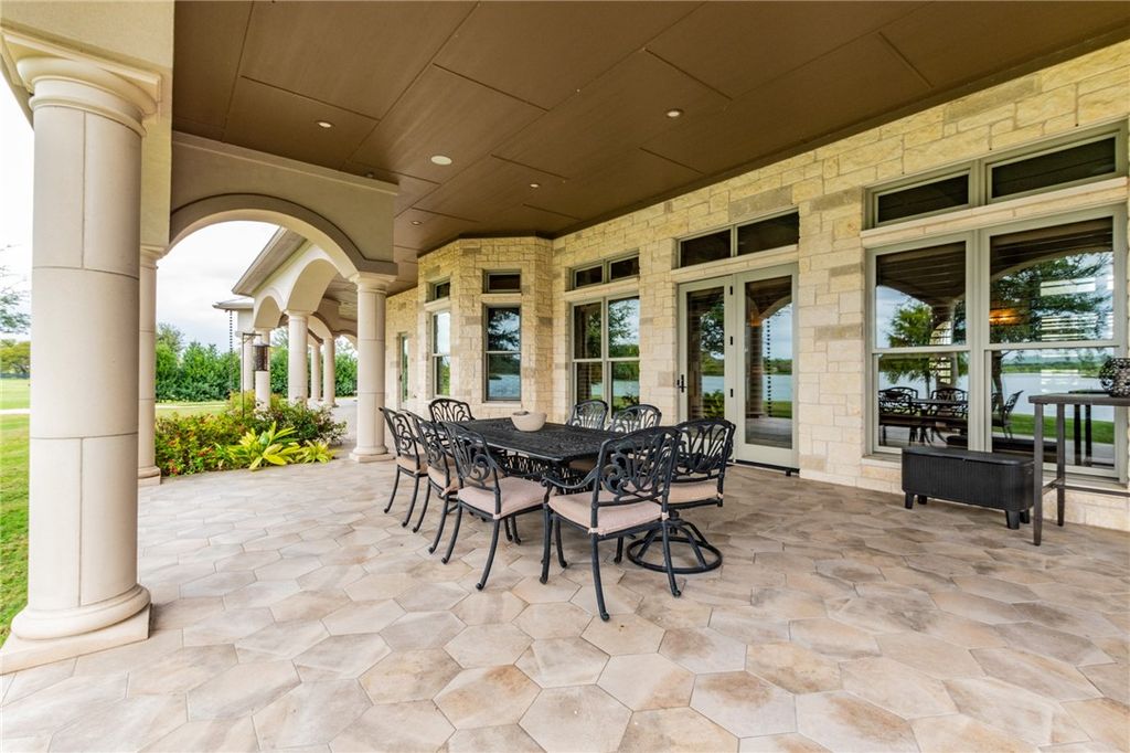 Magnificent leon river ranch in temple a tapestry of endless opportunities at 13. 5 million 28