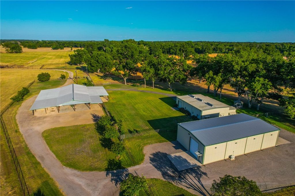 Magnificent leon river ranch in temple a tapestry of endless opportunities at 13. 5 million 34