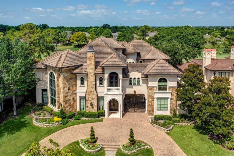 Italian Elegance: Houston Residence with Spectacular Architecture Listed at $2.875 Million