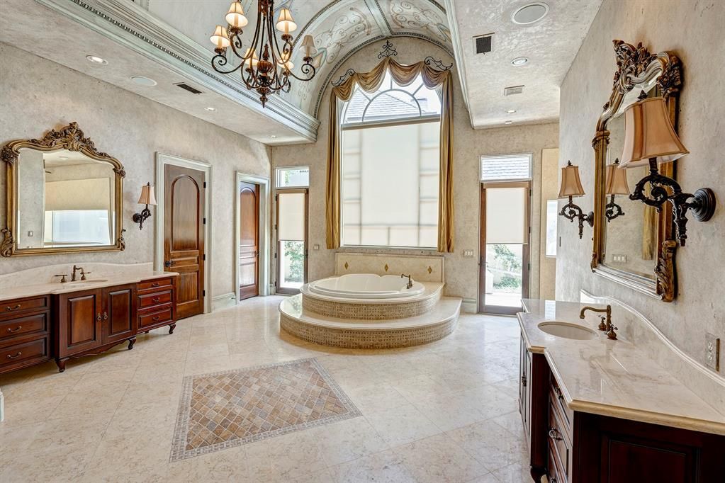 Northern italian elegance houston residence with spectacular architecture listed at 2. 875 million 26