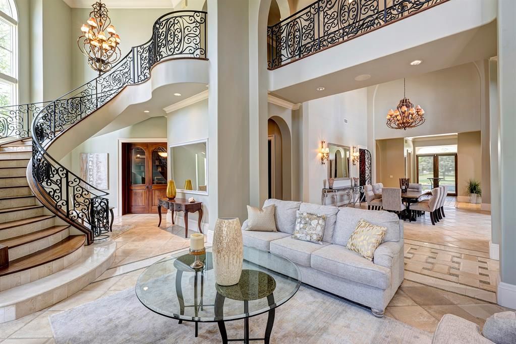 Northern italian elegance houston residence with spectacular architecture listed at 2. 875 million 3