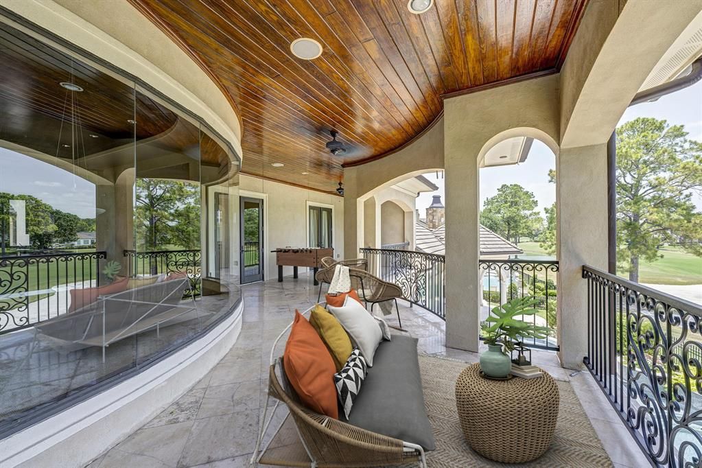 Northern italian elegance houston residence with spectacular architecture listed at 2. 875 million 35