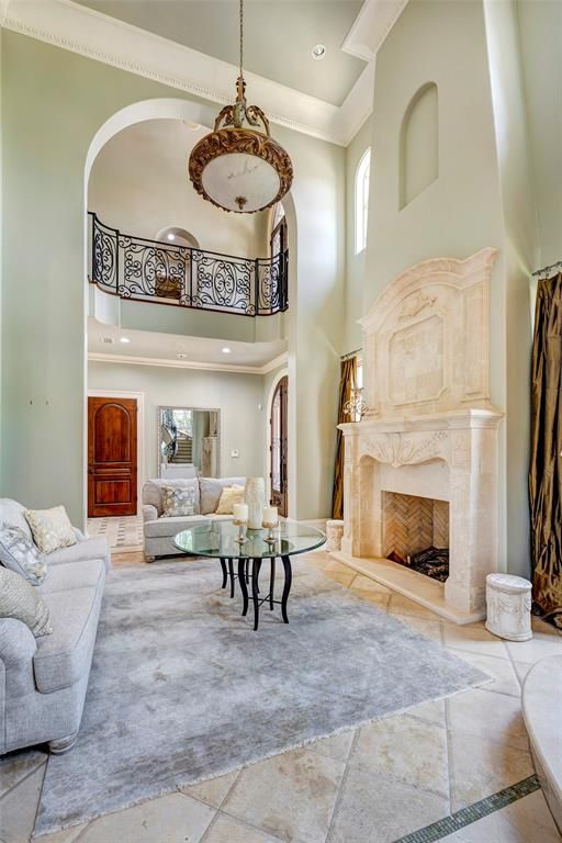 Northern italian elegance houston residence with spectacular architecture listed at 2. 875 million 4