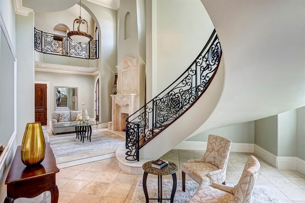 Northern italian elegance houston residence with spectacular architecture listed at 2. 875 million 6