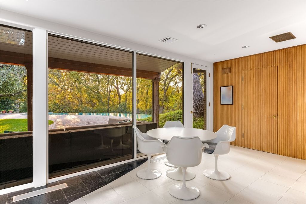 Renovated midcentury masterpiece by architect bill booziotis hits the market in dallas at 8. 1 million 19