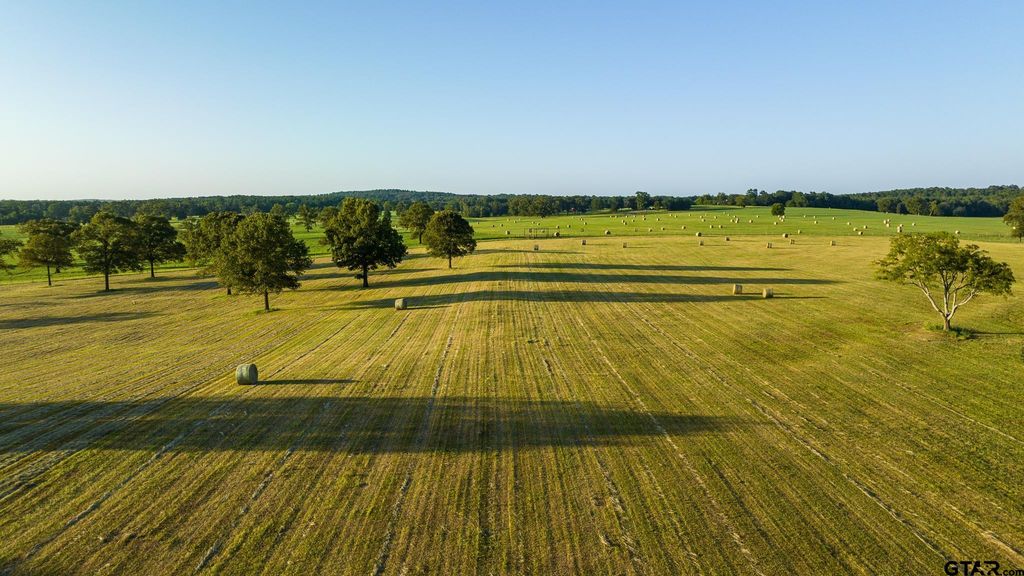 Rio neches ranch a remarkable property with every amenity imaginable in tyler listed at 26. 5 million 7