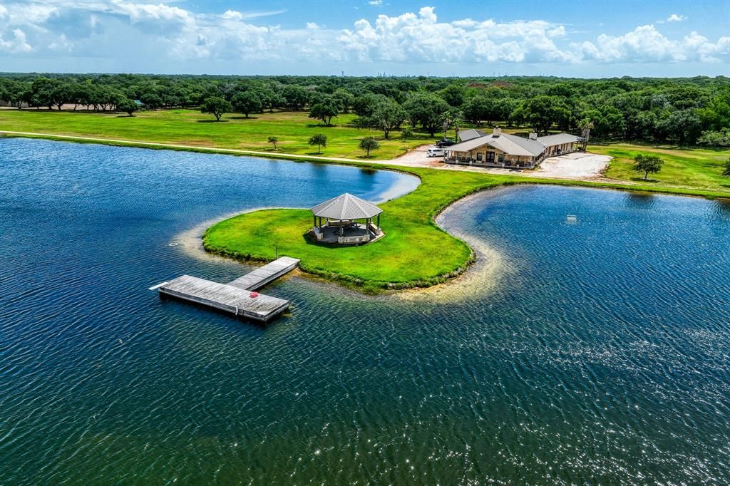 Rio Viejo Ranch in Bay City: A Versatile Property for Recreation and Agriculture, Listed at $14.95 Million