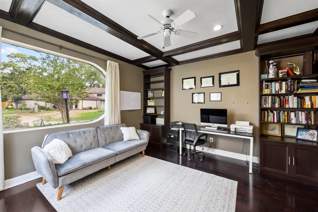 Stunning houston home with luxury upgrades listed at 2. 07 million 16