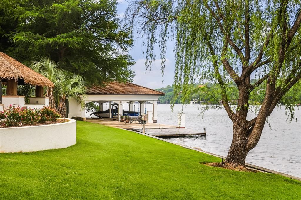 Stunning lake austin waterfront home with resort worthy amenities priced at 18885000 25