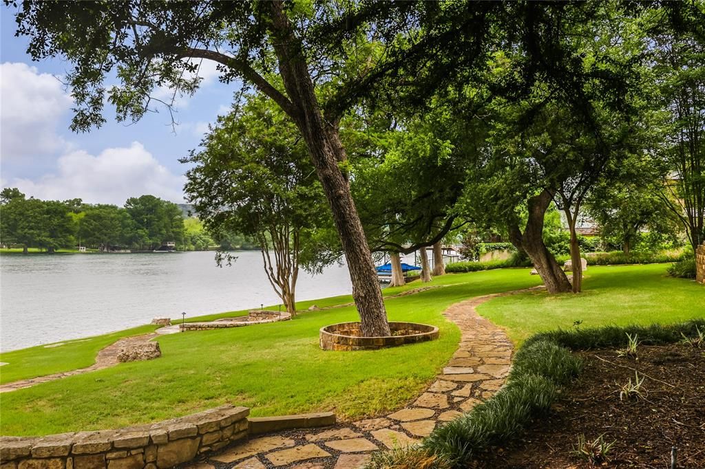 Stunning lake austin waterfront home with resort worthy amenities priced at 18885000 6