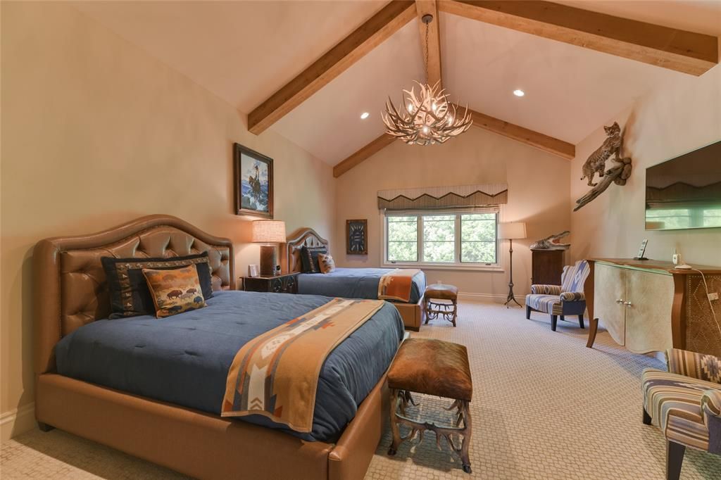 Unmatched elegance at broad oaks ranch in hempstead tx priced at 29. 5 million 17