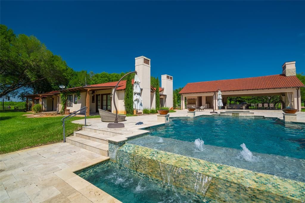 Unmatched elegance at broad oaks ranch in hempstead tx priced at 29. 5 million 21