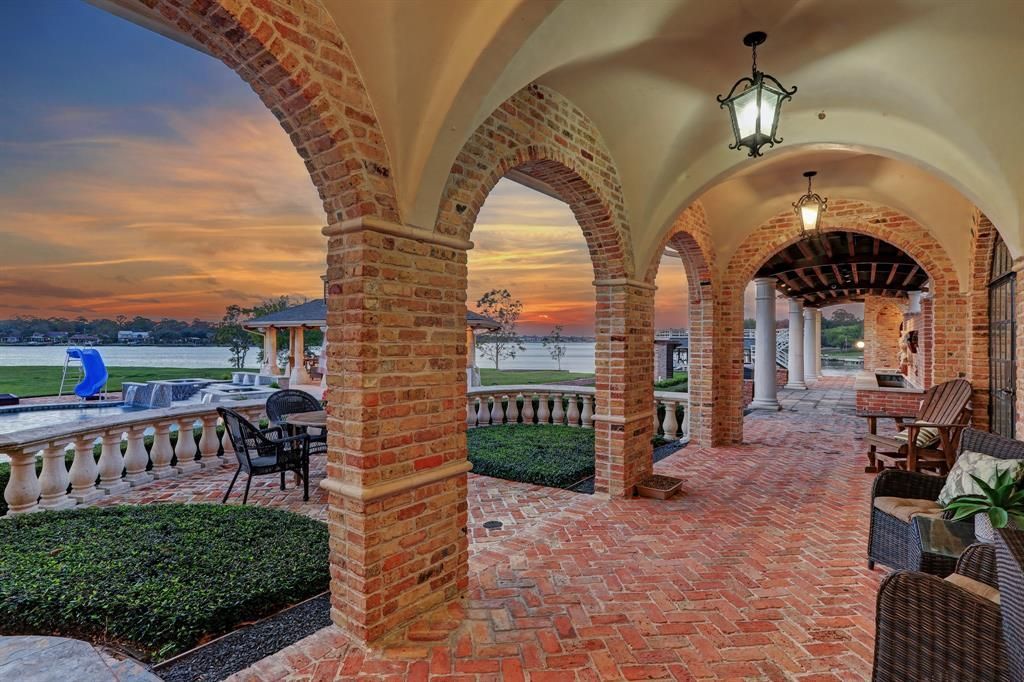 Unparalleled waterfront estate in seabrook hits the market at 7. 99 million 34