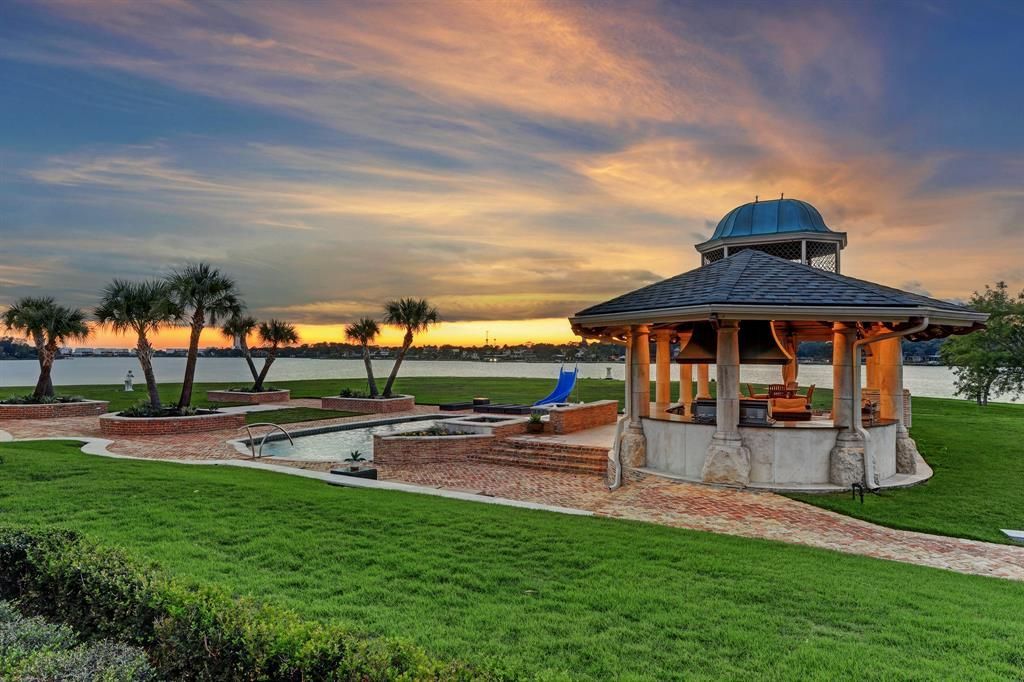 Unparalleled waterfront estate in seabrook hits the market at 7. 99 million 38