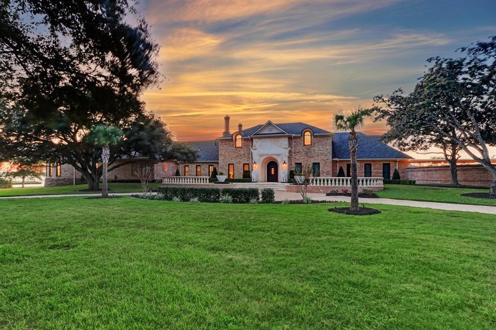 Unparalleled waterfront estate in seabrook hits the market at 7. 99 million 42