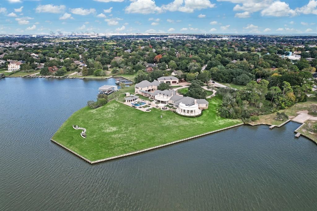 Unparalleled waterfront estate in seabrook hits the market at 7. 99 million 48
