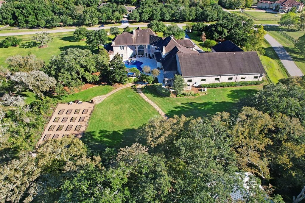 Acreage lifestyle meets city convenience in fresnos exquisite home listed at 3. 499 million 47