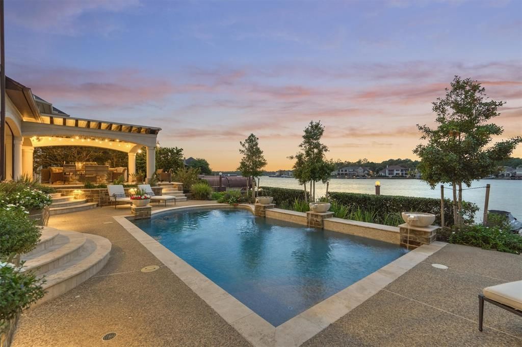 Bentwater beauty custom waterfront home hits market at 2. 65 million 41
