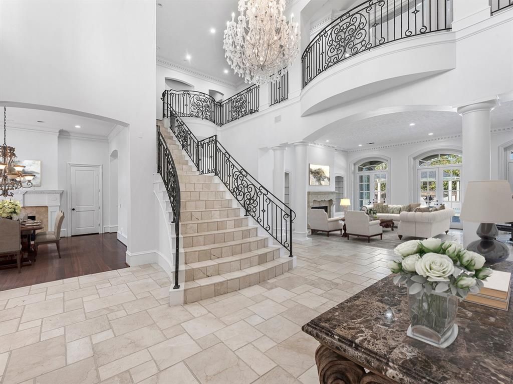 Captivating houston estate an entertainers dream at 4599900 7