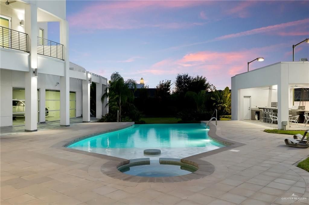 Contemporary splendor impeccably maintained home with exquisite amenities in mcallen priced at 2. 6 million 40