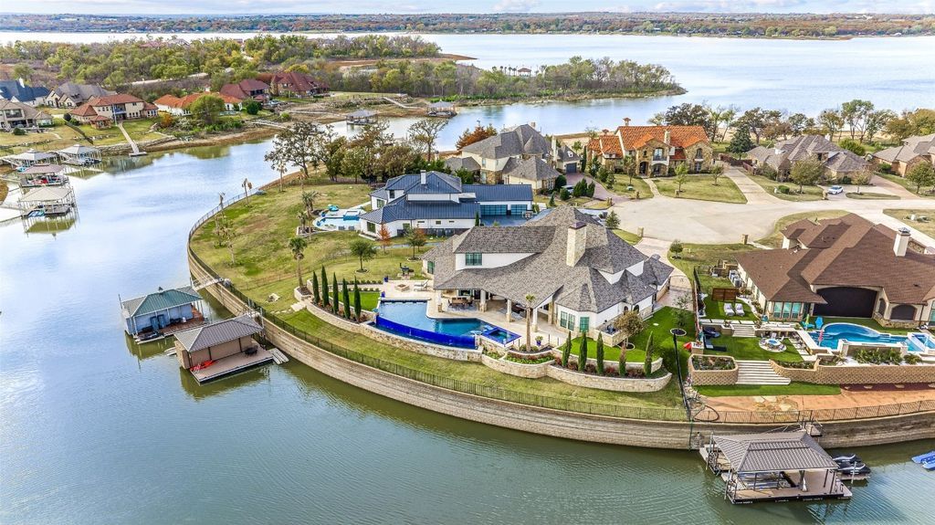 Exceptional waterfront retreat in the resort on eagle mountain lake fort worth for 3. 8 million 37 1