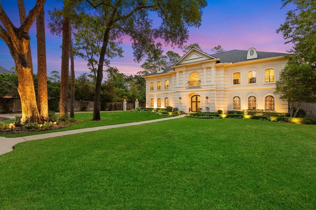 Houstons opulent retreat a sanctuary of modern comforts and elegant luxury seeks 3. 15 million 25