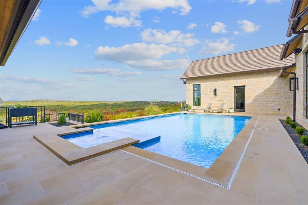 Luxurious amarra estate with panoramic views in austin asking for 5995 million 35