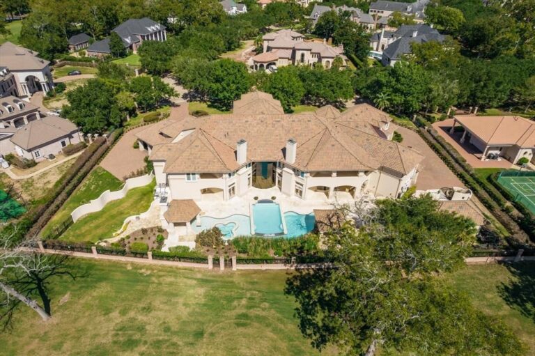 Luxurious Estate in Sugar Land Offering Everyday Feels Like a Lavish Affair at $6.995 Million
