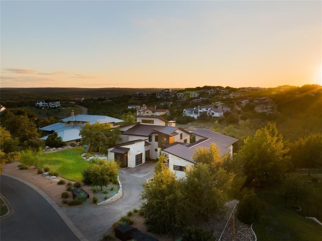Contemporary austin home with stunning views listed at 4. 499 million 22