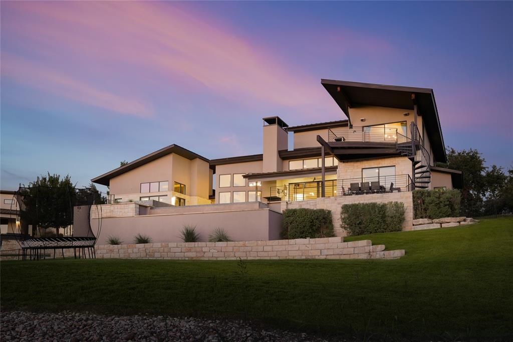 Contemporary austin home with stunning views listed at 4. 499 million 29