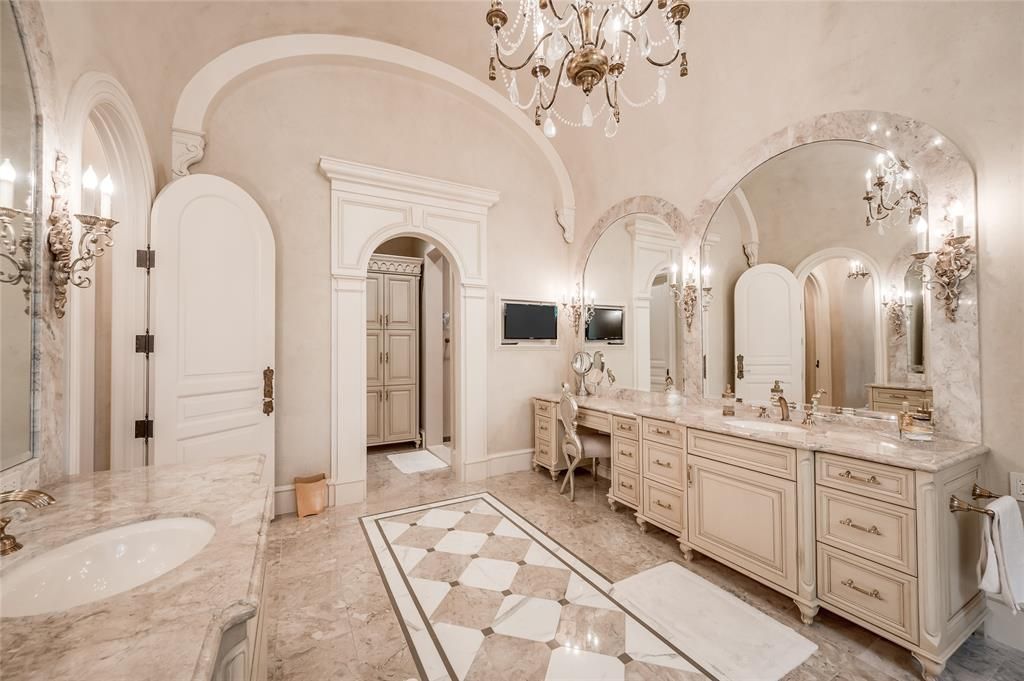 Houstons italian renaissance gem by robert dame listed at 4. 5 million 31