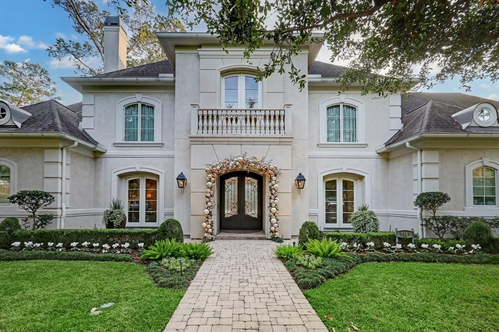 Stunning Houston Home with Abundant Amenities Priced at $2.45 Million