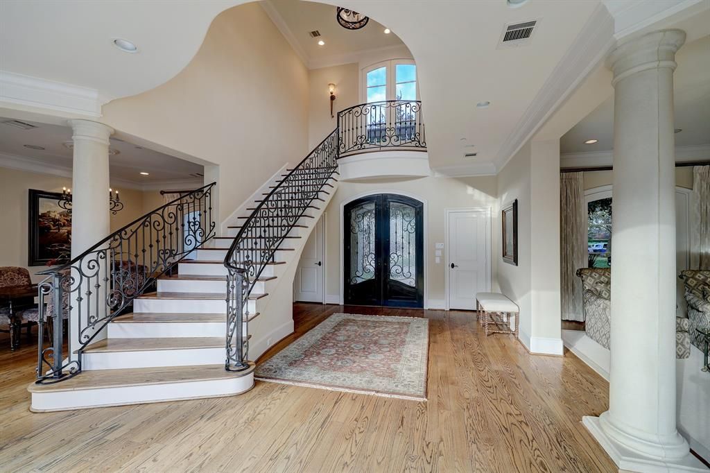 Stunning houston home with abundant amenities priced at 2. 45 million 11