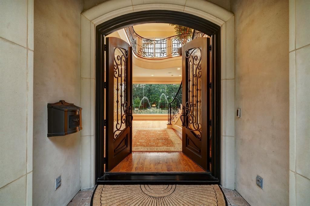 Stunning houston home with abundant amenities priced at 2. 45 million 6