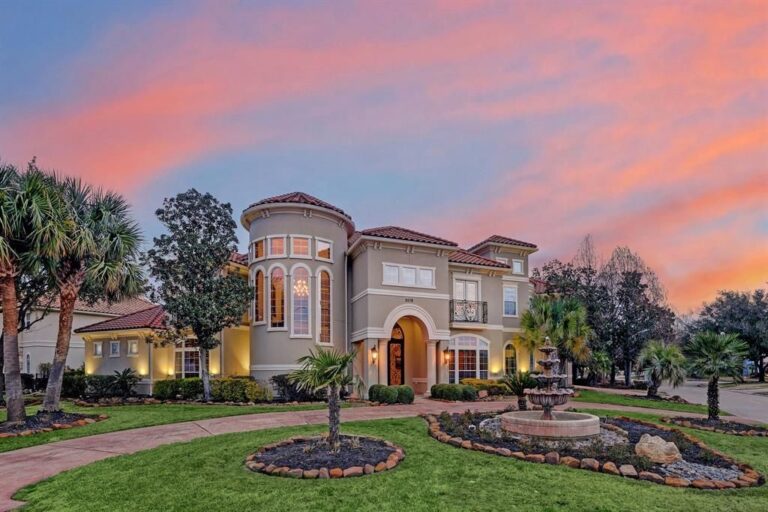 A Magnificent Kickerillo Custom Home in Lakes Of Parkway Listed at $2. ...