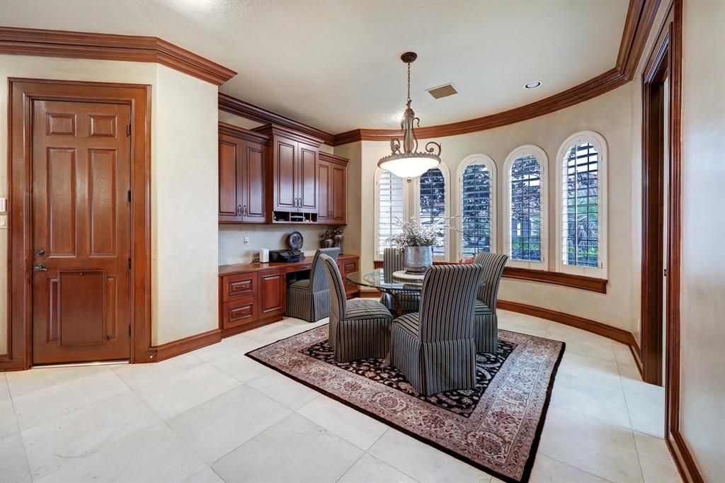 A magnificent kickerillo custom home in lakes of parkway listed at 2. 75 million 8