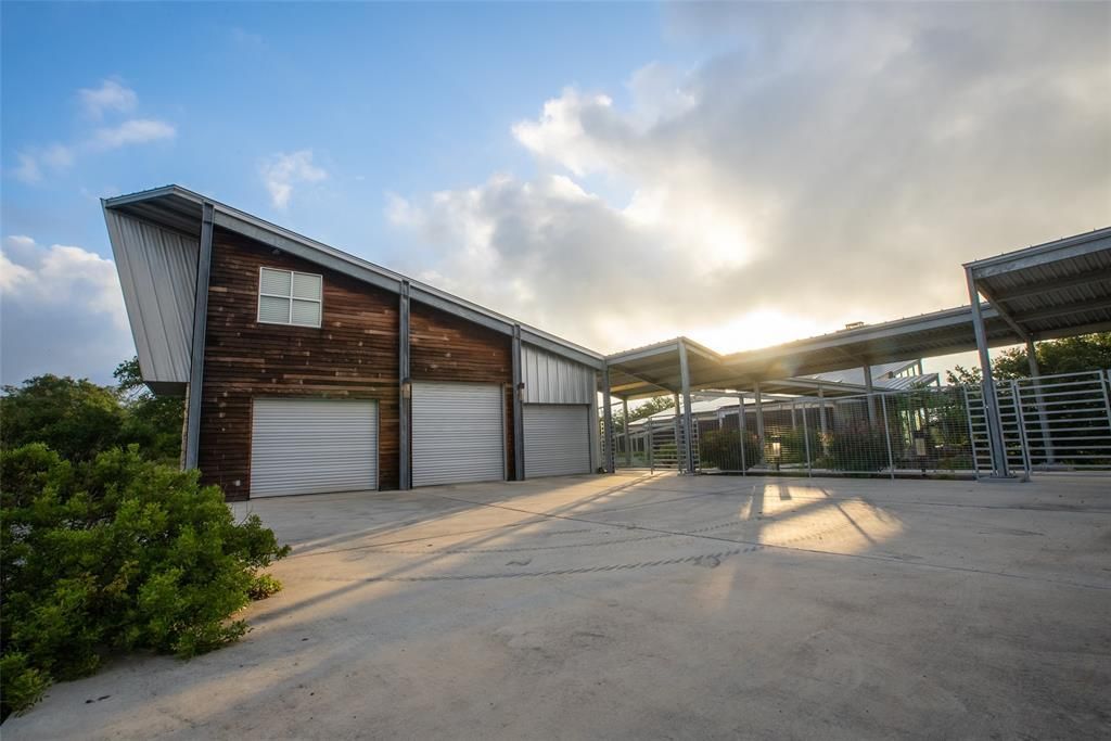 Backbone ridge ranch a stunning retreat in wimberley offered at 7. 5 million 36