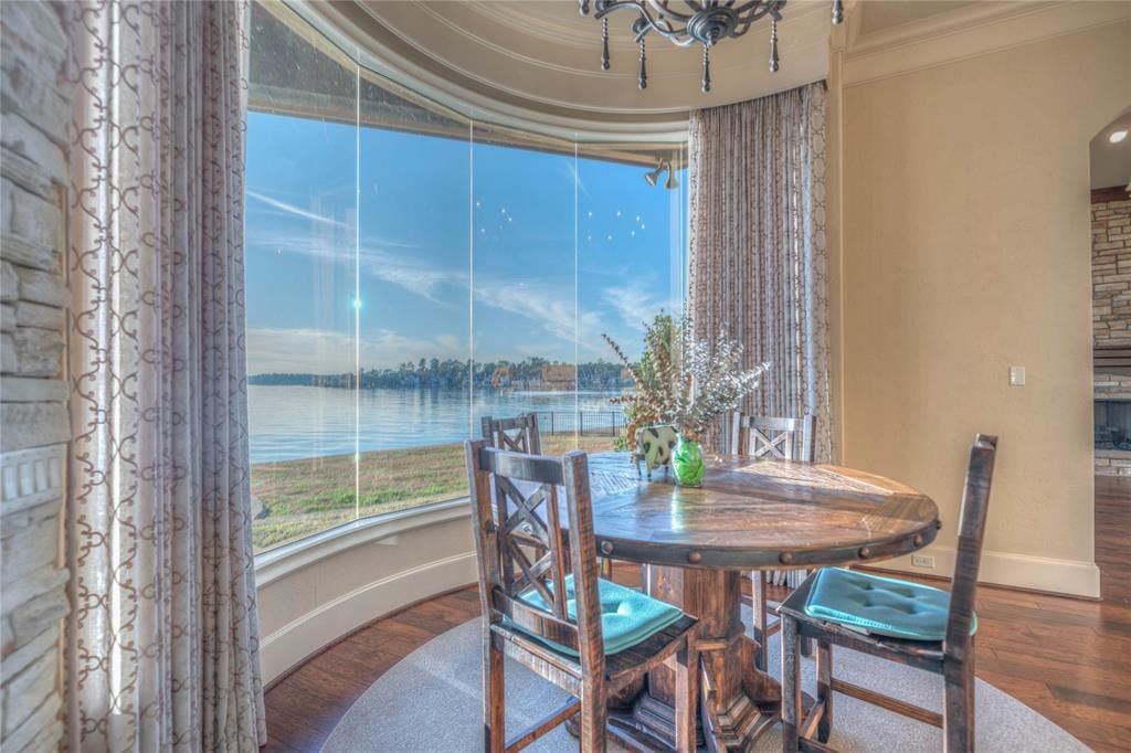 Lake conroe retreat custom home in gated island at bentwater for 2 17