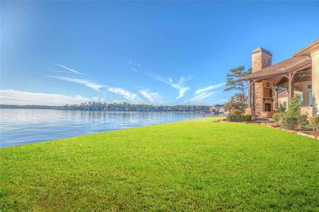Lake conroe retreat custom home in gated island at bentwater for 2 39