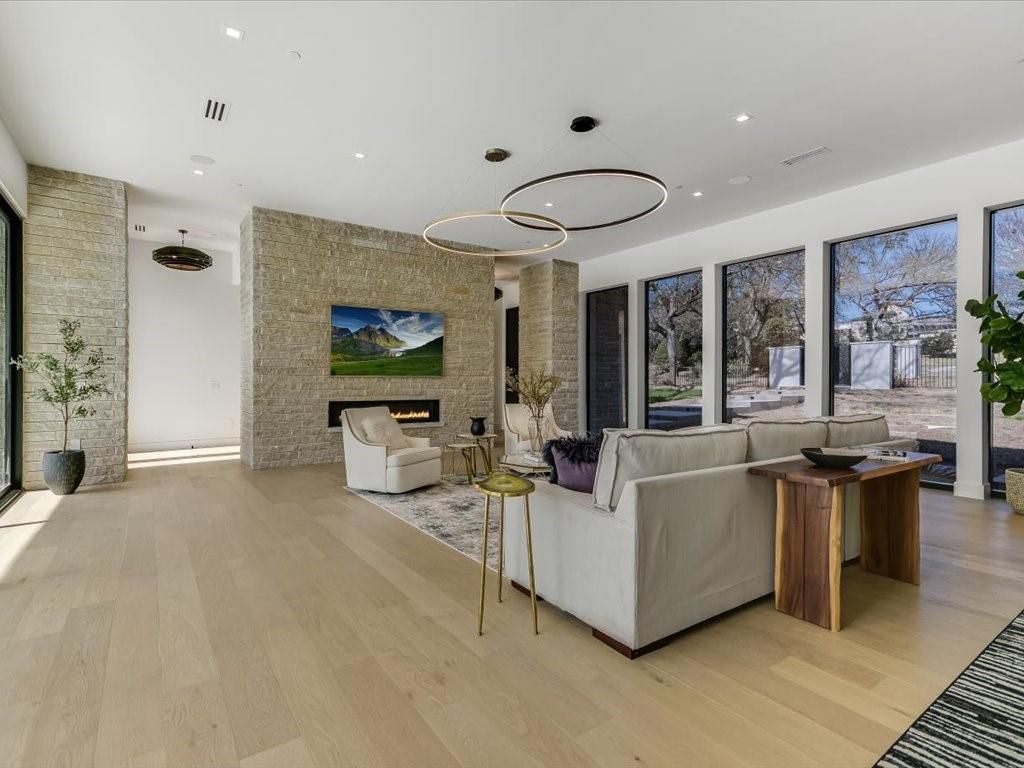 Modern home in prestigious rob roy community hits market at 7. 995 million 7