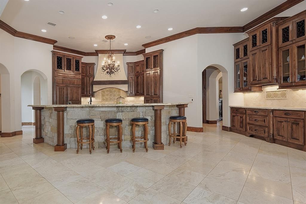 Spectacular kingman home in carlton woods with world class amenities 14
