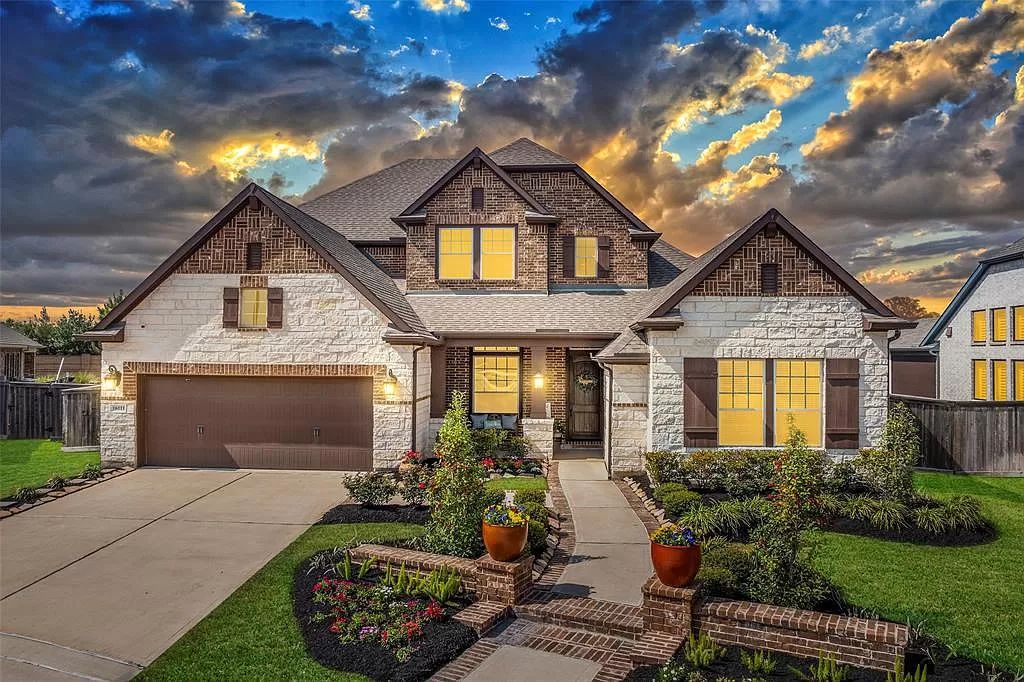 16111 horseback court cypress texas 22