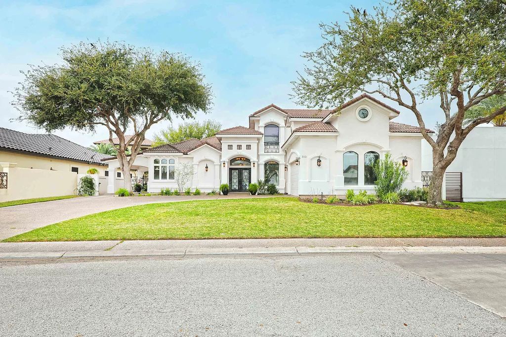 Mediterranean Oasis in Lakeside 4 Bedroom, Pool & Flex Room asks for $635,000