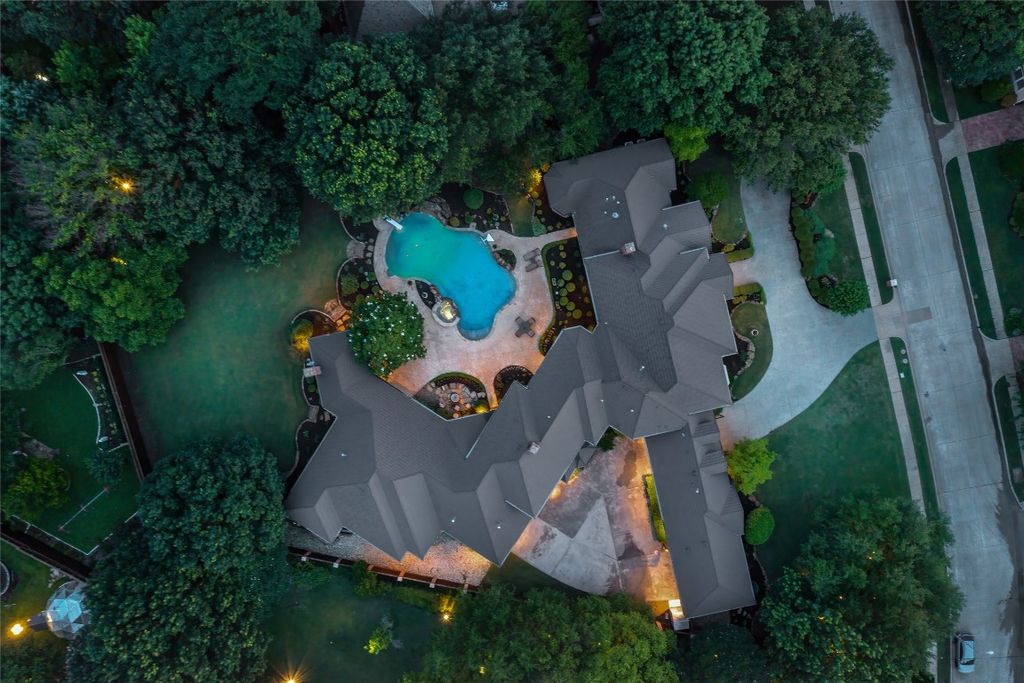 Exquisite residence nestled in the heart of prestigious willow bend country offered at 5. 575 million 4