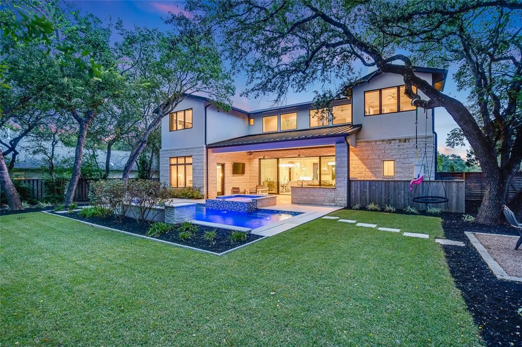 Exquisite Transitional Home Nestled in Secluded Westlake Enclave Hits Market at $4.75 Million