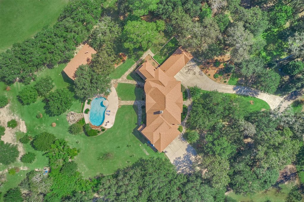 Internationally renowned horse trainer offers exclusive timber ridge farms for 6 million 4