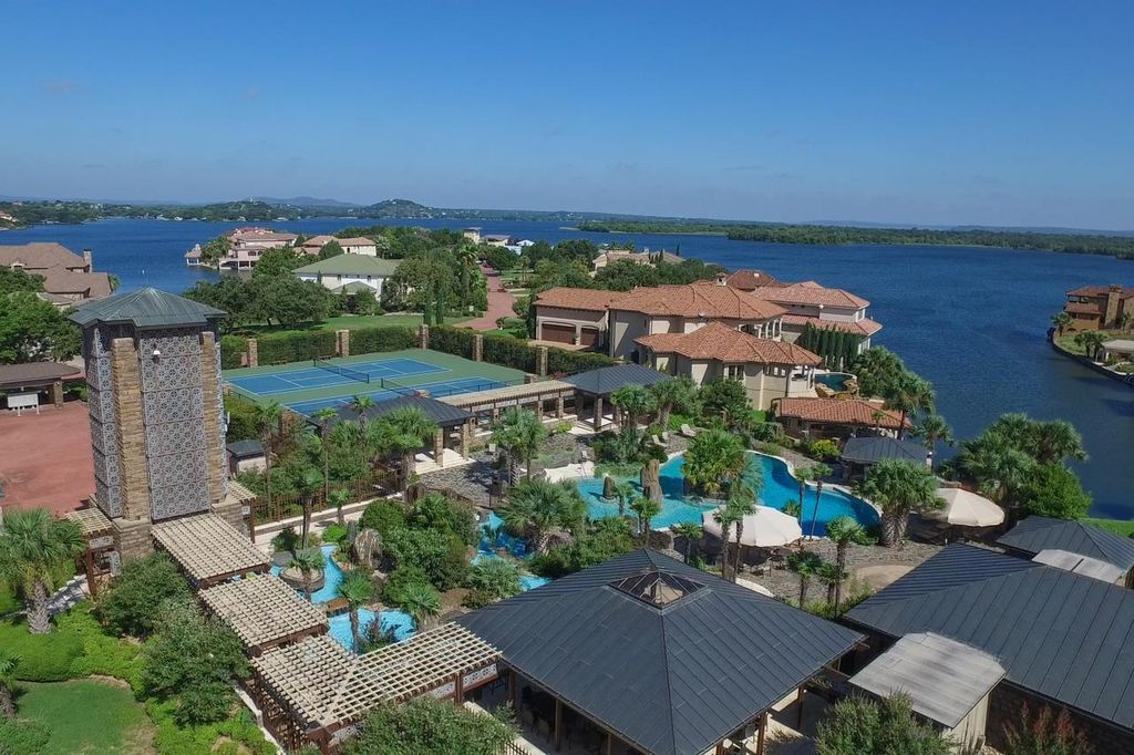 Luxurious lakefront retreat on applehead island hits market with 12. 5 million 29