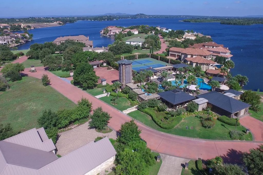 Luxurious lakefront retreat on applehead island hits market with 12. 5 million 30
