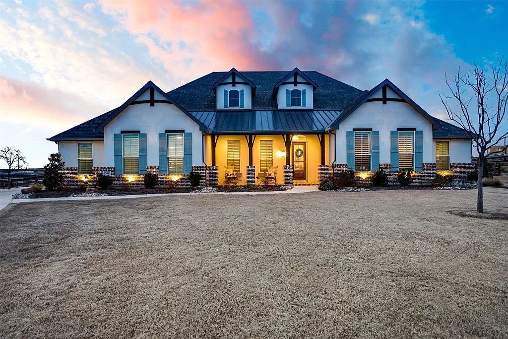 The Highlands Dream in Northlake! 1-Story on Acre with Gourmet Kitchen, Pool Views & Media Room asking for $1,250,000